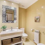 Sunny Beachside Escape By Minho's Guest Apartamento