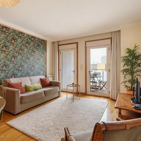 Sunny Beachside Escape By Minho's Guest Apartamento
